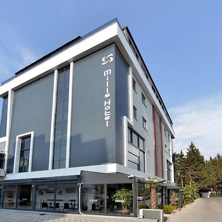 Mills Hotel Текидраг Екстериор снимка