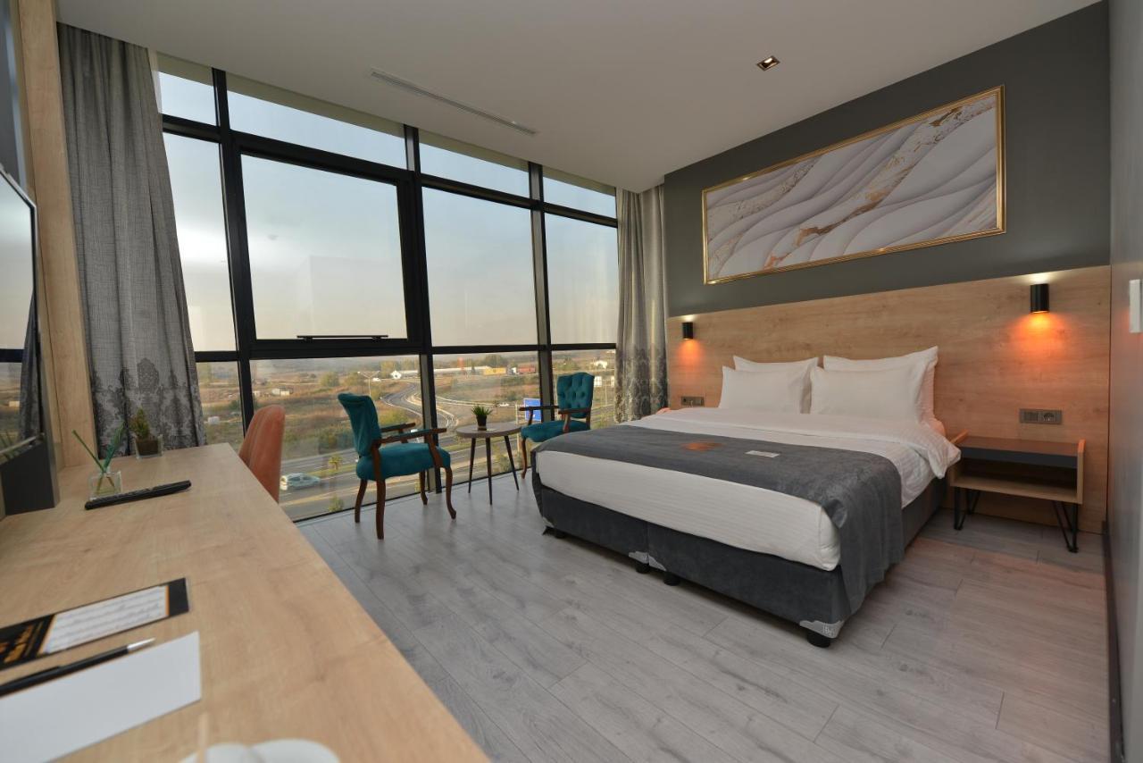 Mills Hotel Текидраг Екстериор снимка