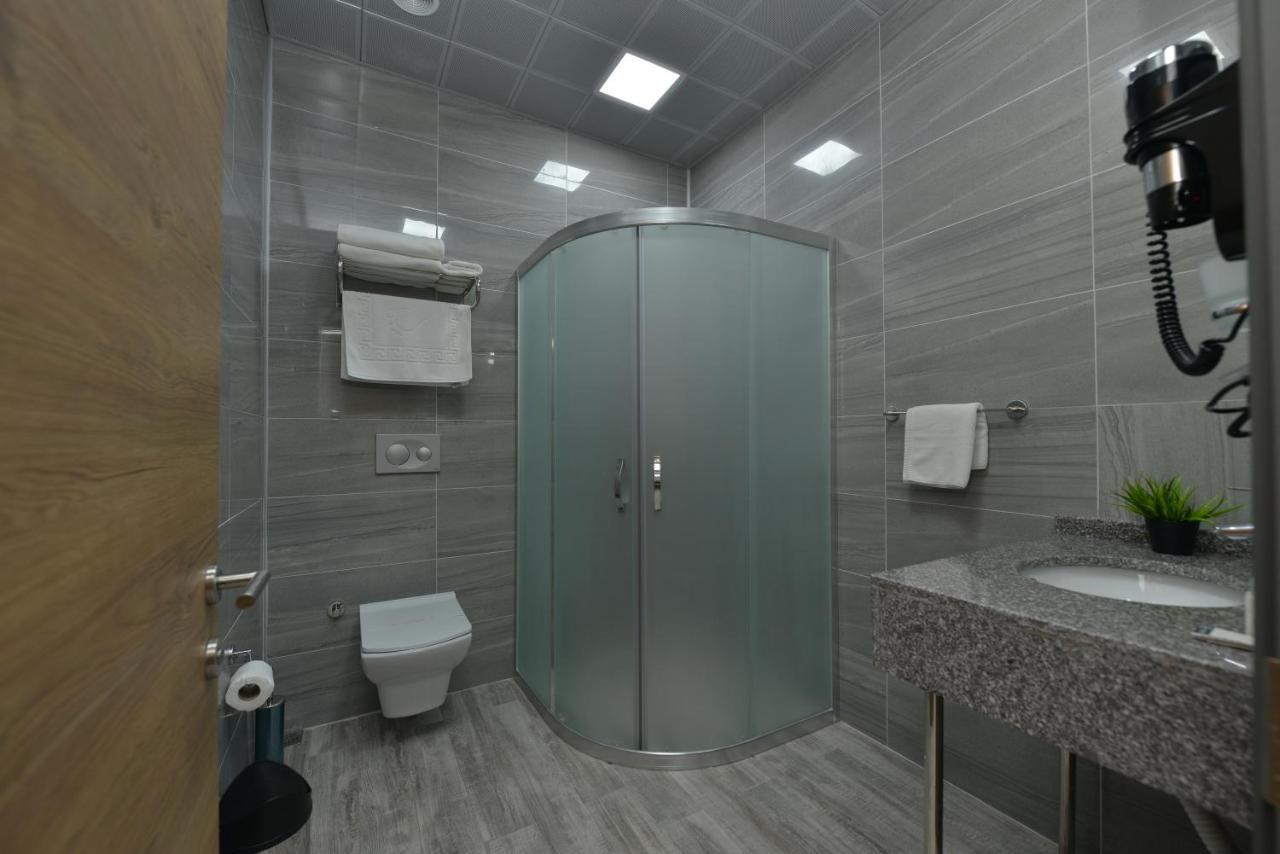 Mills Hotel Текидраг Екстериор снимка