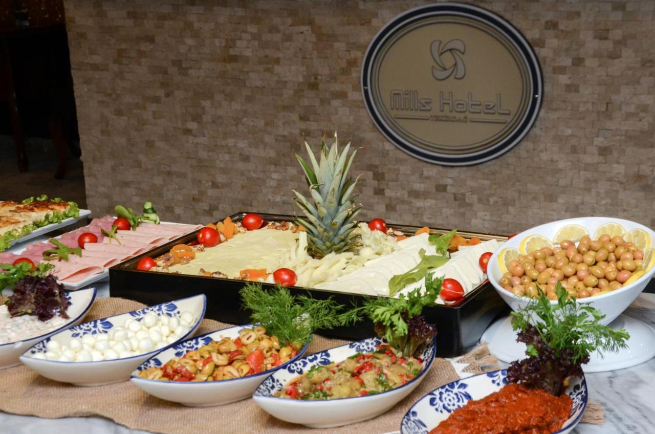 Mills Hotel Текидраг Екстериор снимка