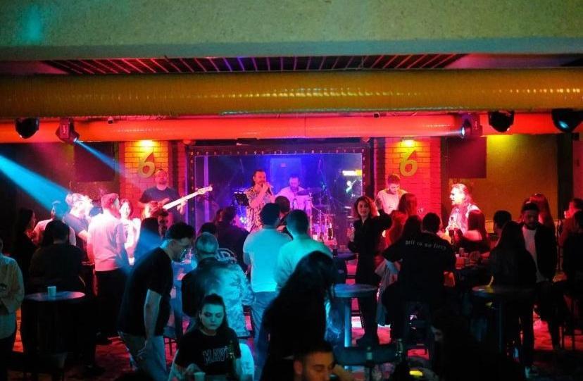 Mills Hotel Текидраг Екстериор снимка